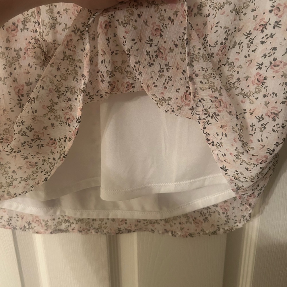 Floral Blouse - Picture 3 of 8